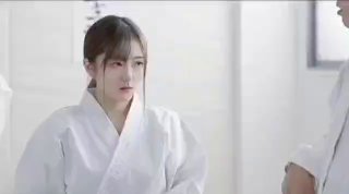 上海女王童颜巨乳小水水被操到潮吹三次【完整版38分钟已上传下面的简阶】